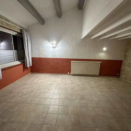 Rent this 4 bed apartment on 1 Avenue Pasteur in 13890 Mouriès, France
