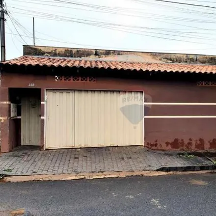 Buy this 3 bed house on Rua Estevão Monteiro in Custódio Pereira, Uberlândia - MG