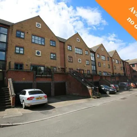 Rent this 2 bed apartment on 17-22 Riverdene Place in Southampton, SO18 1UG