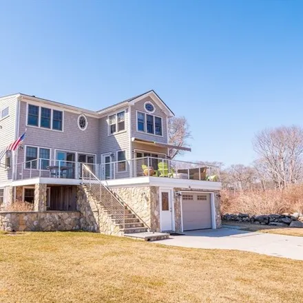 Image 2 - 16 Meadow Shores Road, Dartmouth, MA, USA - House for sale