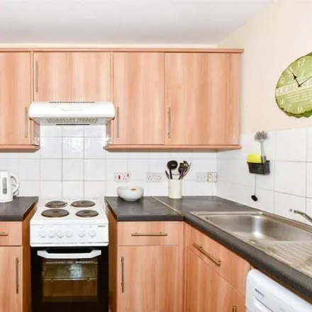 Image 3 - Buckland Road, Maidstone, ME16 0SJ, United Kingdom - Apartment for sale