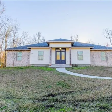 Buy this 4 bed house on 12181 Willow Drive in New Orleans, LA 70131