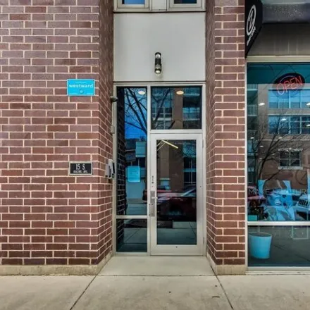 Buy this 3 bed condo on 15 South Racine Avenue in Chicago, IL 60607