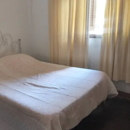 Rent this 4 bed house on Rua Sao Paulo do Valao in Vila Áurea, Guarujá - SP