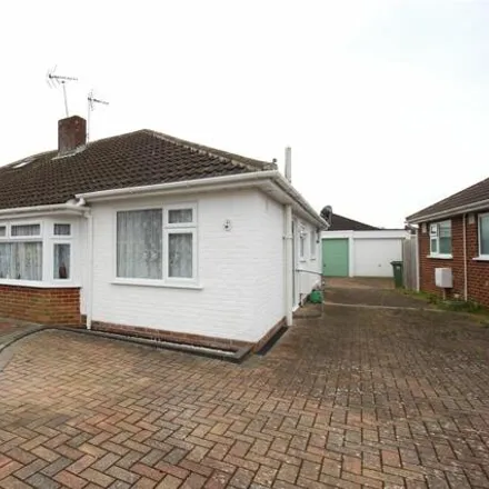 Buy this 2 bed house on Queens Crescent in Stubbington, PO14 2QE