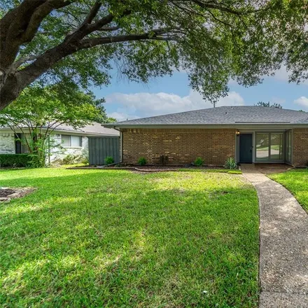 Buy this 3 bed house on 1400 Westminster Drive in Richardson, TX 75081
