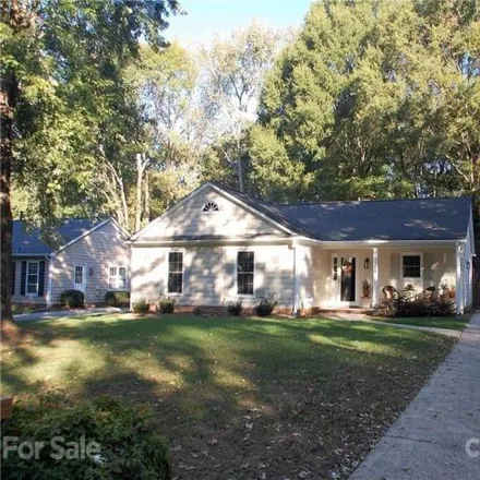 Buy this 3 bed house on 2427 Turnberry Lane in Charlotte, NC 28210