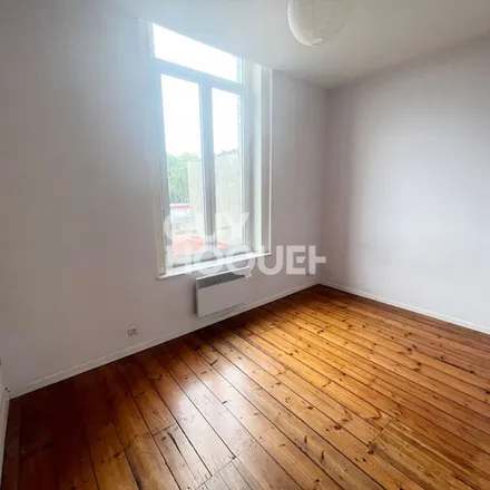 Rent this 2 bed apartment on Avenue Antoine de Saint-Exupéry in 62100 Calais, France