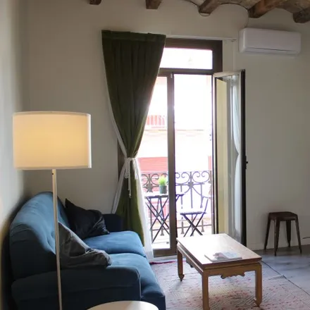 Rent this 2 bed apartment on Carrer de Sagunt in 44, 08001 Barcelona