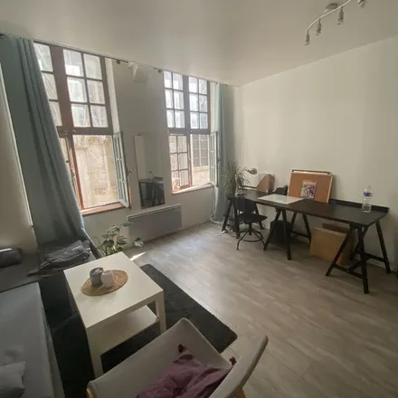 Rent this 1 bed apartment on 168 Rue Martainville in 76000 Rouen, France