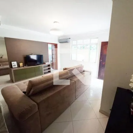 Rent this 2 bed house on Rua Cidade de Guarujá in Boa Vista, São Vicente - SP