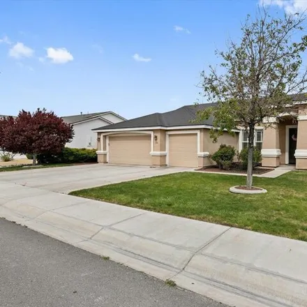 Buy this 4 bed house on 500 Sherman Street in Fallon, NV 89406