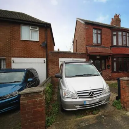 Buy this 3 bed duplex on Willows Road in Middlesbrough, TS5 6QZ