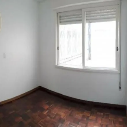 Buy this 3 bed apartment on Avenida Bagé in Petrópolis, Porto Alegre - RS