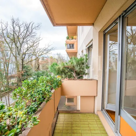 Rent this 4 bed apartment on Rue Henri-Mussard 5 in 1208 Geneva, Switzerland