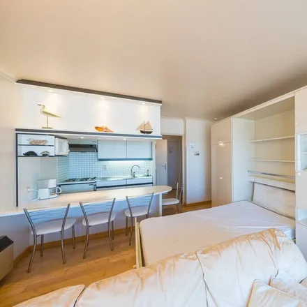 Image 2 - Middelkerke, Ostend, Belgium - Apartment for rent