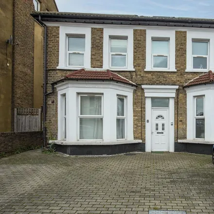 Rent this 2 bed apartment on 6 Drayton Green Road in London, W13 8RY