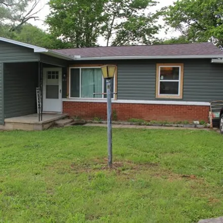 Buy this 2 bed house on 819 East College Street in Bolivar, MO 65613