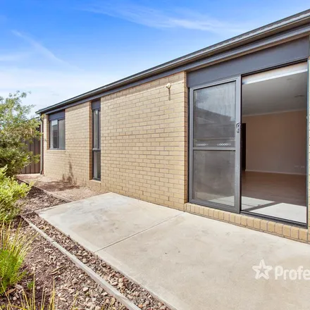 Rent this 3 bed apartment on Watford Street in Werribee VIC 3030, Australia