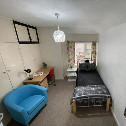 Image 4 - 23 Broadgate, Beeston, NG9 2HD, United Kingdom - Room for rent