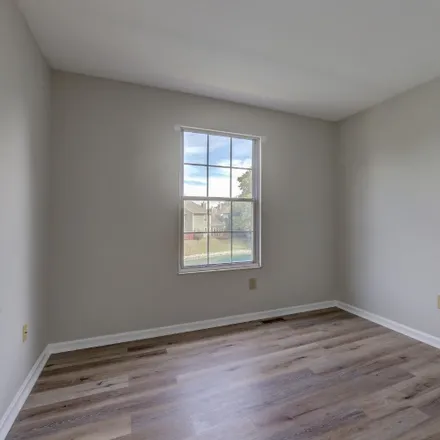 Image 4 - 122 Queens Crossing, Washington Township, OH 45458, USA - Condo for sale