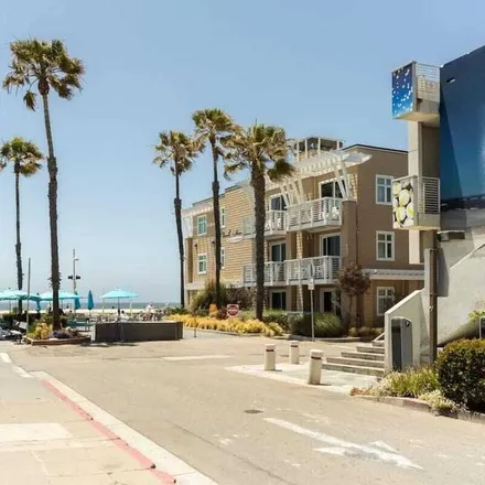 Rent this 1 bed apartment on Hermosa Beach in CA, 90254