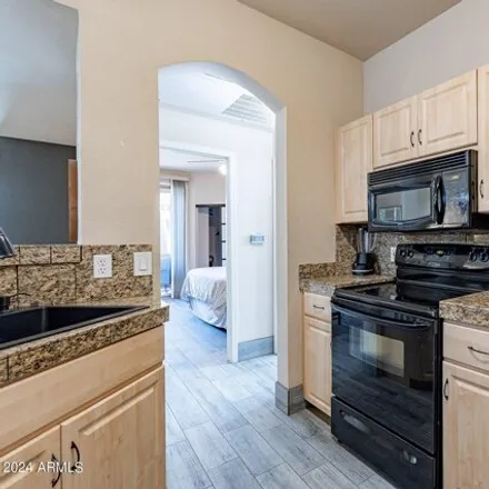 Image 6 - East Orangewood Avenue, Phoenix, AZ 85036, USA - Apartment for sale