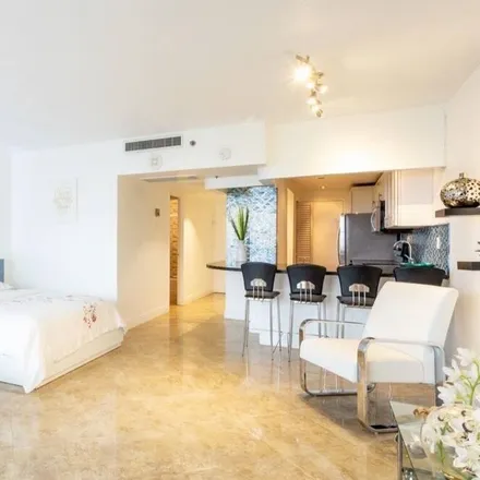 Rent this studio apartment on Miami Beach