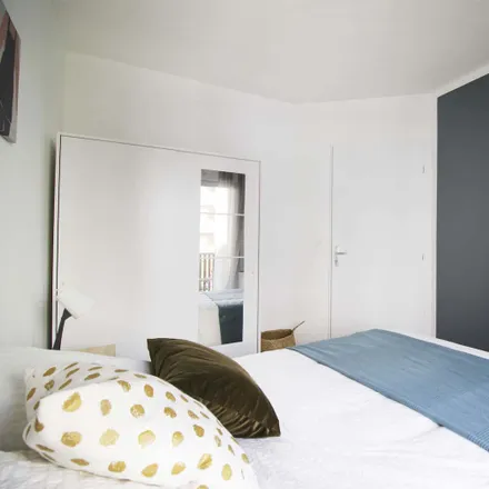 Rent this 5 bed room on 62 Rue Ampère in 38000 Grenoble, France