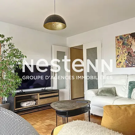 Rent this 4 bed apartment on 146 Avenue Franklin Roosevelt in 69500 Bron, France