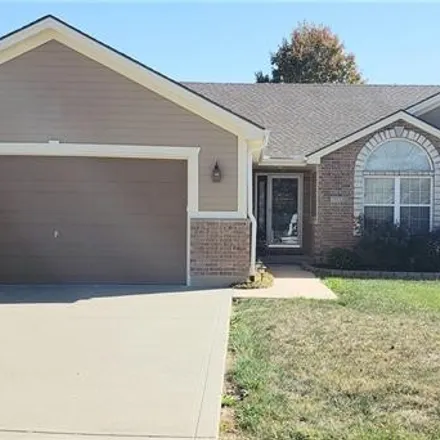 Buy this 3 bed house on 1998 Northwest Elmwood Drive in Grain Valley, MO 64029