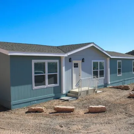 Buy this studio apartment on 5298 Calle del Oro in Rimrock, AZ 86335