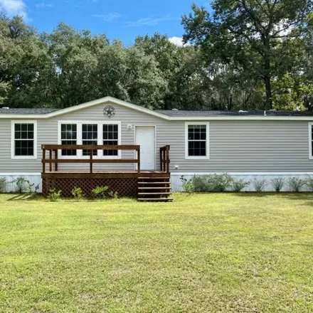 Buy this 3 bed house on 137 Fulwood Road in Putnam County, FL 32131
