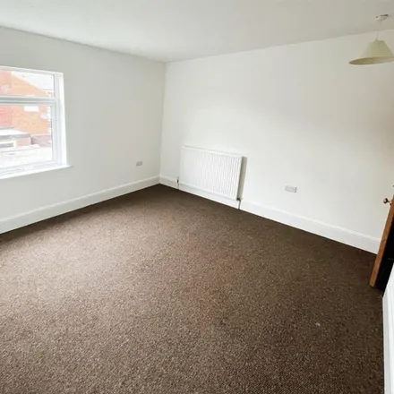 Image 8 - Cascade Carpets, Oxford Street, Mansfield Woodhouse, NG18 2BE, United Kingdom - Apartment for rent