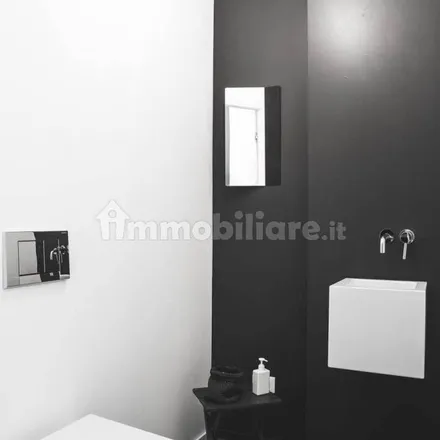 Image 5 - Via Giuseppe Petroni 26, 40126 Bologna BO, Italy - Apartment for rent