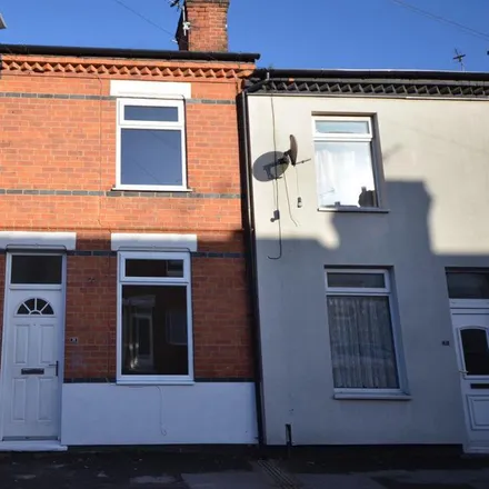 Rent this 3 bed townhouse on Heber Street in Old Goole, DN14 5RU