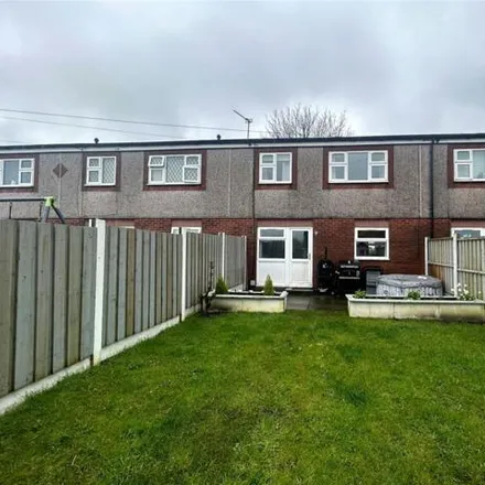 Buy this 3 bed townhouse on Higher Fullwood in Shaw, OL1 4PD