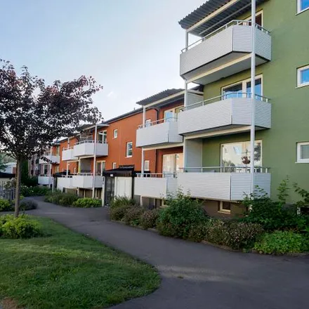 Rent this 2 bed apartment on Hundraårsgatan 17 in 415 36 Gothenburg, Sweden