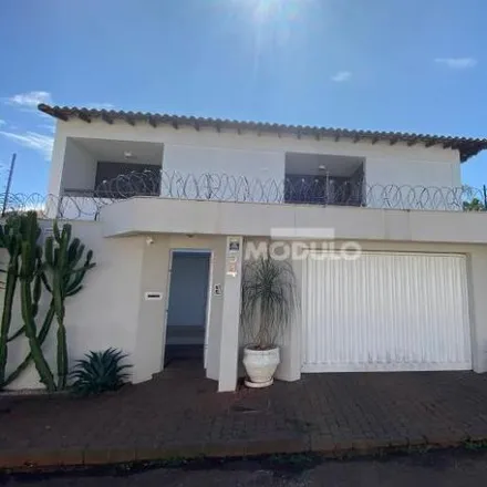 Buy this 4 bed house on Avenida Francisco Galassi in Patrimônio, Uberlândia - MG