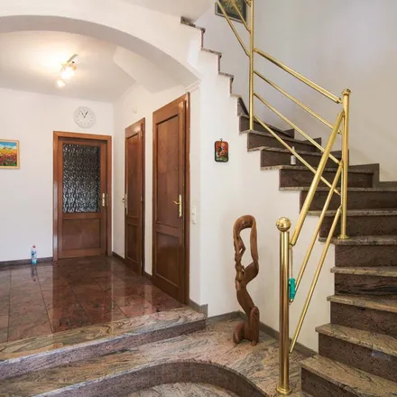 Rent this 6 bed duplex on Budapest in Buday László utca 5/b, 1024