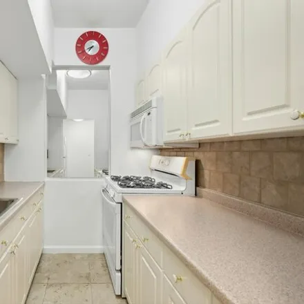 Image 7 - 440 East 62nd Street, New York, NY 10065, USA - Apartment for sale