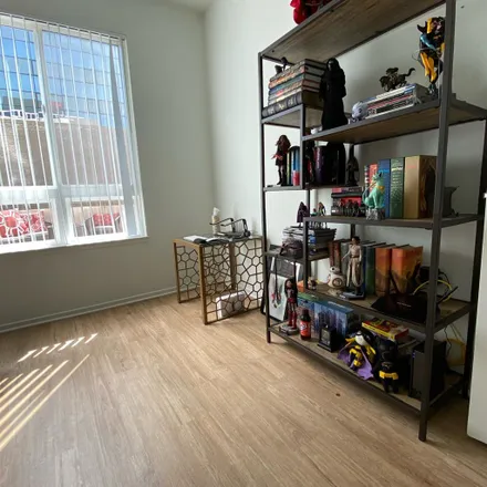 Image 4 - 5861 West Sunset Boulevard, Los Angeles, CA 90028, USA - Room for rent