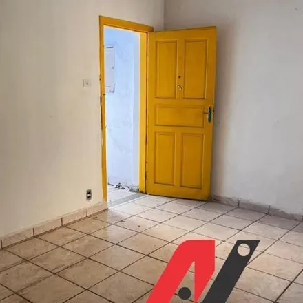 Rent this 2 bed house on Rua Oswaldo Collino in Vila São José, Osasco - SP