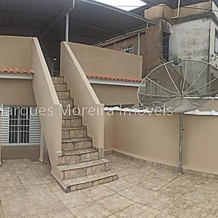 Buy this 3 bed house on Rua Elmaia Cunha in Santa Luzia, Juiz de Fora - MG