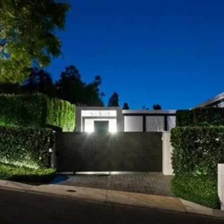 Image 3 - 545 Chalette Dr, Beverly Hills, California, 90210 - House for sale