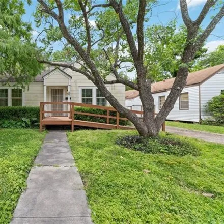 Buy this 2 bed house on 6614 Weslayan St in Texas, 77005