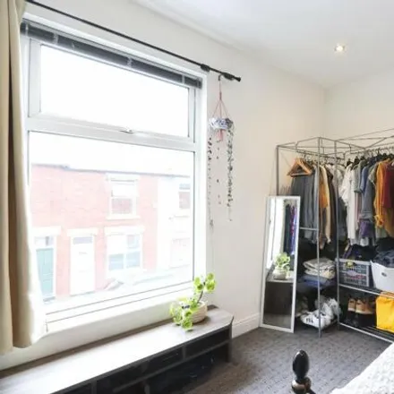 Image 5 - Buttermere Road, Sheffield, S7 2AY, United Kingdom - Townhouse for rent