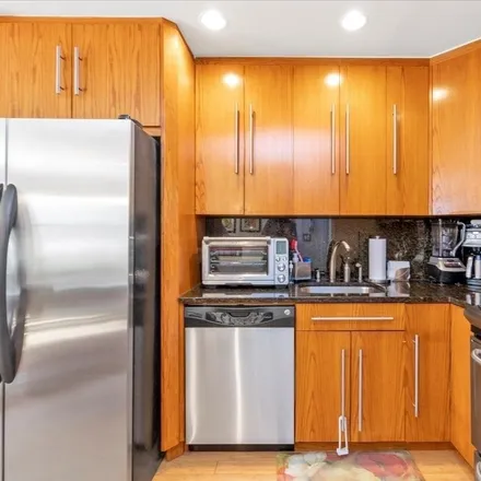 Image 2 - 153-17 82nd Street, New York, NY 11414, USA - Condo for sale