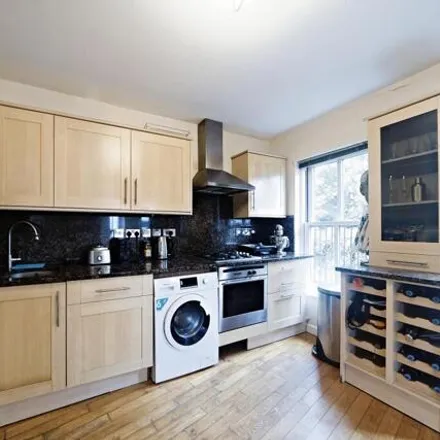 Image 5 - 12-14 Catford Hill, London, SE6 4PX, United Kingdom - Townhouse for sale