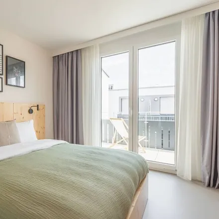 Rent this 1 bed apartment on Freiburg (Breisgau) Hauptbahnhof in Bismarckallee 5-7, 79098 Freiburg im Breisgau